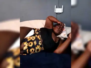 Chubbymommy205  live sex cam