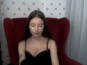 EmilyHoney  live sex cam