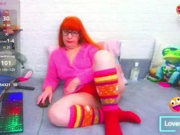 FoxyMature  live sex cam