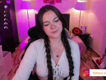 NahiaraEvans-  live sex cam