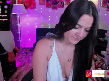 NahiaraEvans-  live sex cam