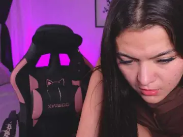 NahiaraEvans-  live sex cam