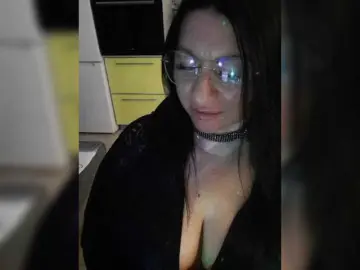 Nikoletta25  live sex cam