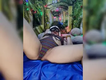 SexyHeaven69  live sex cam