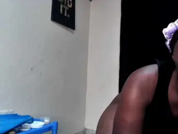 Sexyshanty  live sex cam