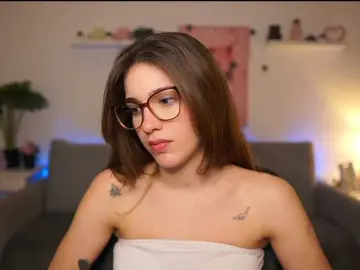 Kissiecat  live sex cam