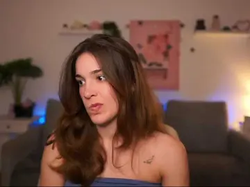 Kissiecat  live sex cam