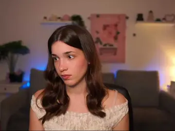 Kissiecat  live sex cam