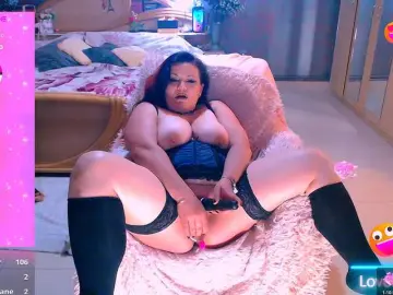 Ariellefoxy  live sex cam
