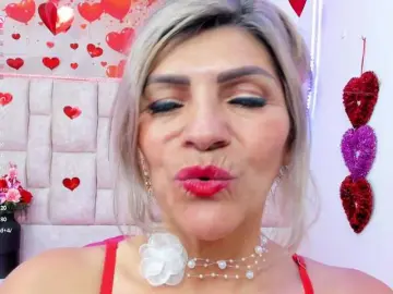 Celeste-Linco  live sex cam