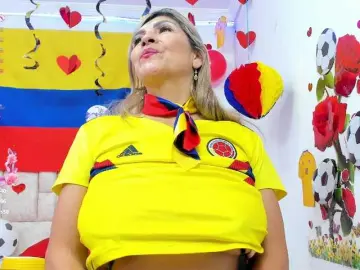 Celeste-Linco  live sex cam