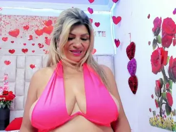 Celeste-Linco  live sex cam