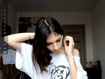 CleoraSlomkowski  live sex cam