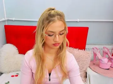 EvetteBeauty  live sex cam