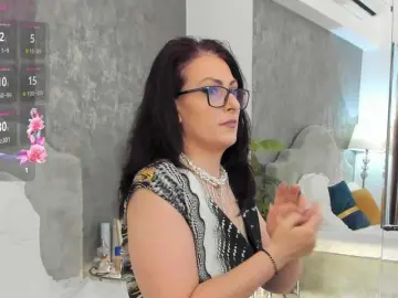 LisaCroft  live sex cam