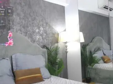 LisaCroft  live sex cam