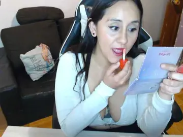 SophiaaVega  live sex cam