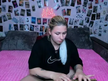 Ulya11Cutex  live sex cam