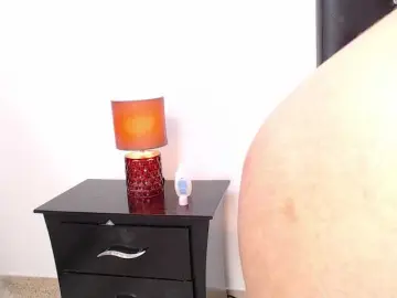 Crystaleve  live sex cam