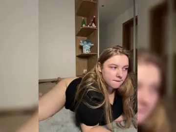 JucieLussie  live sex cam
