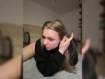 JucieLussie  live sex cam