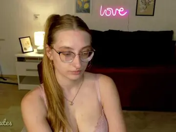 AliceCutes  live sex cam