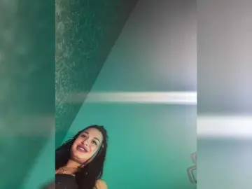 Maryllove  live sex cam