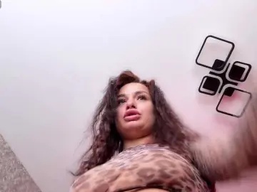 Maryllove  live sex cam