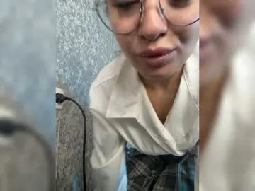 Maryllove  live sex cam