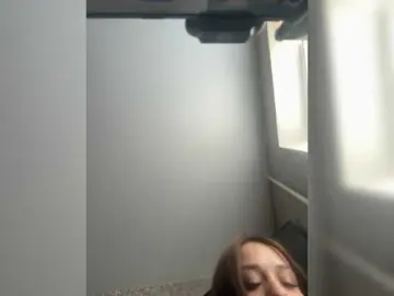 Maryllove  live sex cam