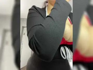 Potifays  live sex cam