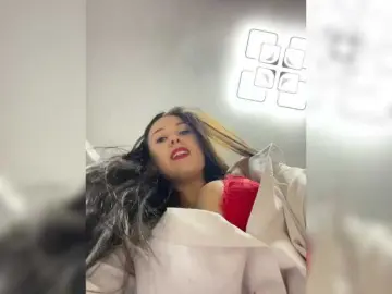 Potifays  live sex cam