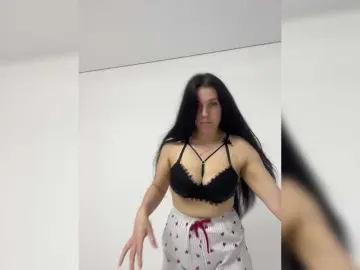 Potifays  live sex cam