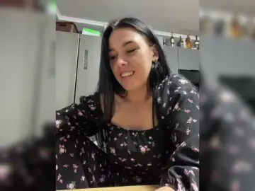 Potifays  live sex cam