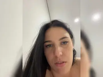 Potifays  live sex cam