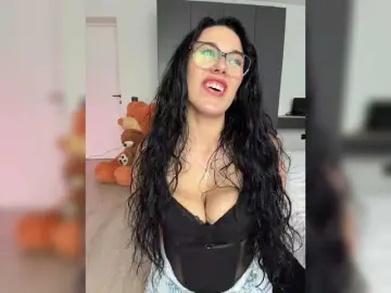 Potifays  live sex cam
