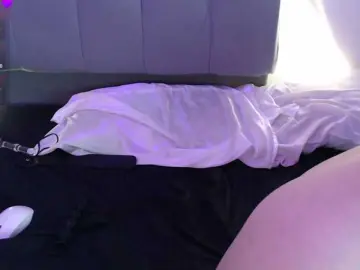 Amy-Cian  live sex cam