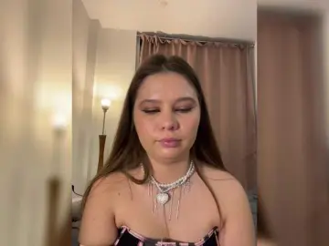 Chiculya  live sex cam