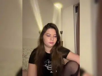 Chiculya  live sex cam
