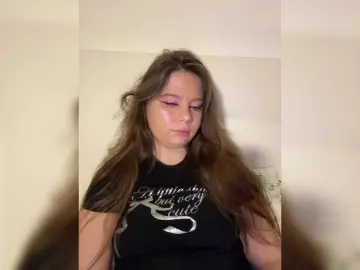 Chiculya  live sex cam