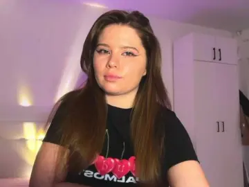 Chiculya  live sex cam