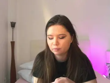 Chiculya  live sex cam