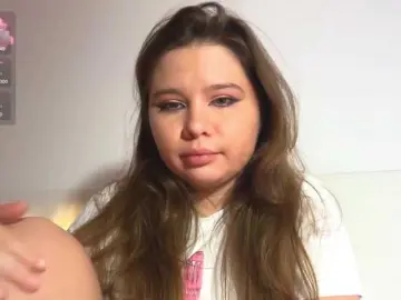 Chiculya  live sex cam