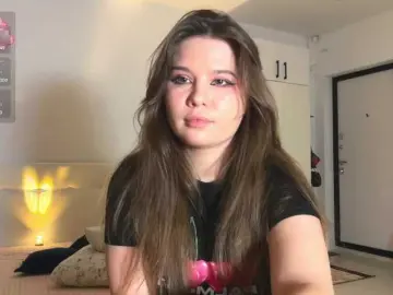 Chiculya  live sex cam