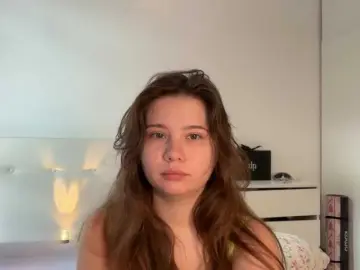 Chiculya  live sex cam