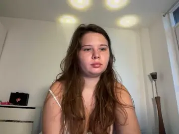 Chiculya  live sex cam