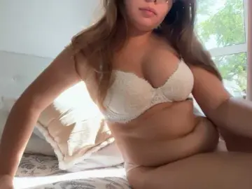 Chiculya  live sex cam