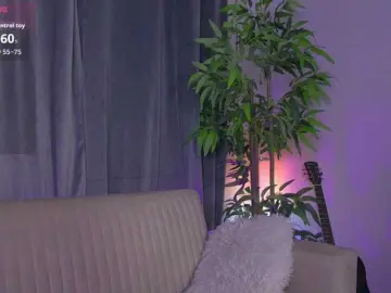 JadeNoa  live sex cam