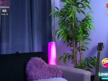 JadeNoa  live sex cam