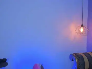 Mia-clk  live sex cam